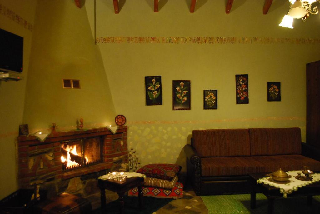 Hotel Tzivaeri Likodhrómion Pokoj fotografie