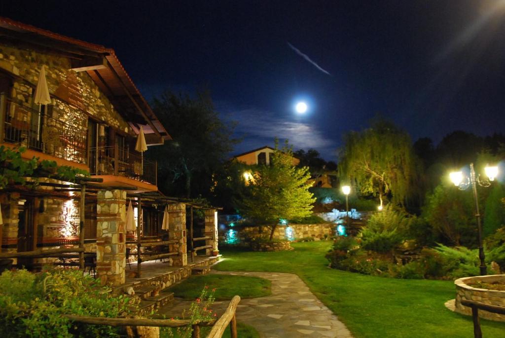 Hotel Tzivaeri Likodhrómion Exteriér fotografie